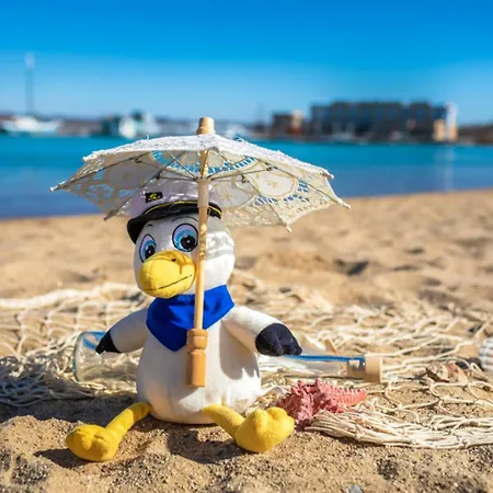 Lagovida Kapitaenskajuete D Am Stoermthaler * Grosspösna